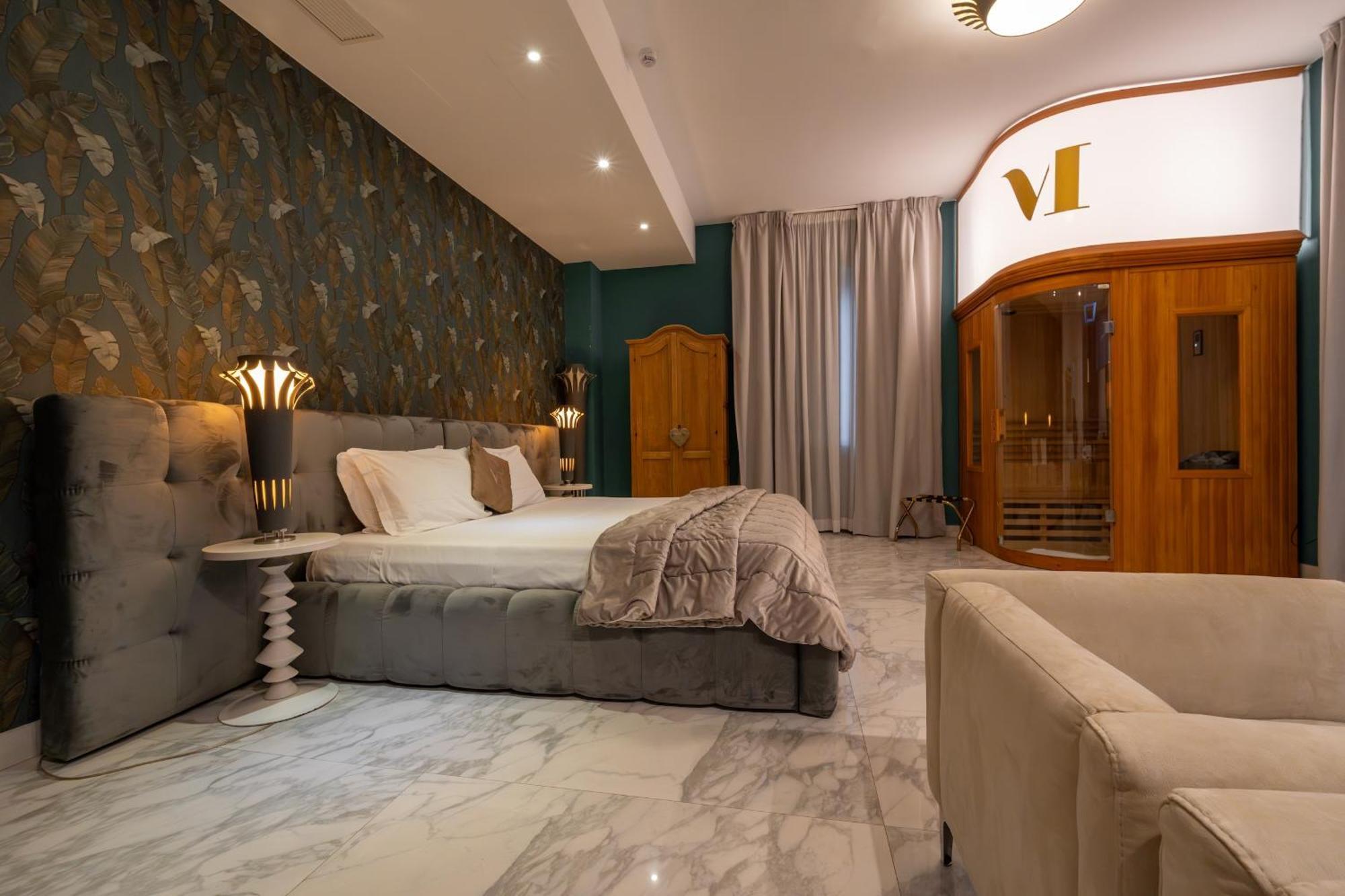 King Room Spa Bath